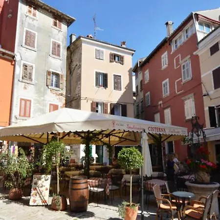 Casa Santa Vicenta