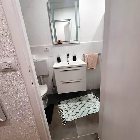 Casa Santa Vicenta * Ρόβινι