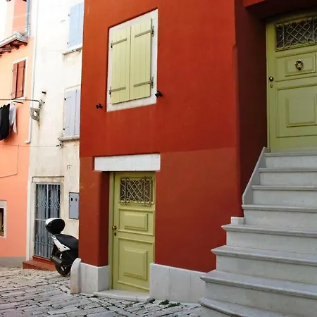 Casa Santa Vicenta *