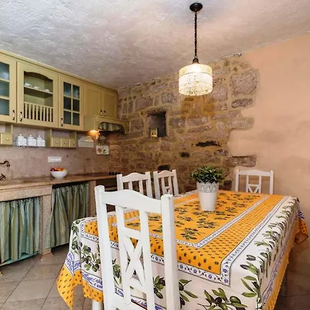 Casa Santa Vicenta Ρόβινι