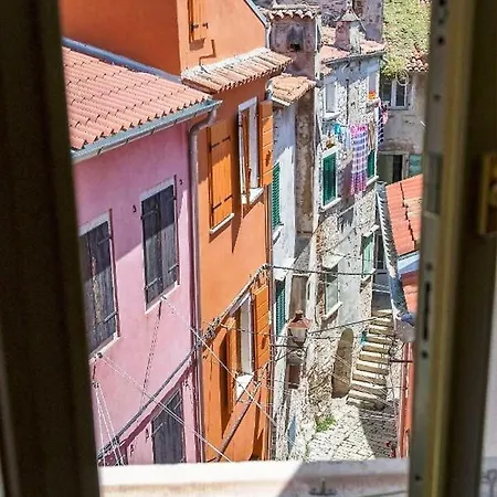 Casa Santa Vicenta Ρόβινι