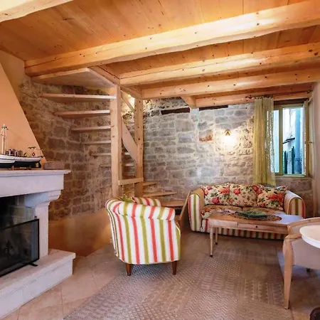 Casa Santa Vicenta *
