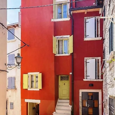 Casa Santa Vicenta *